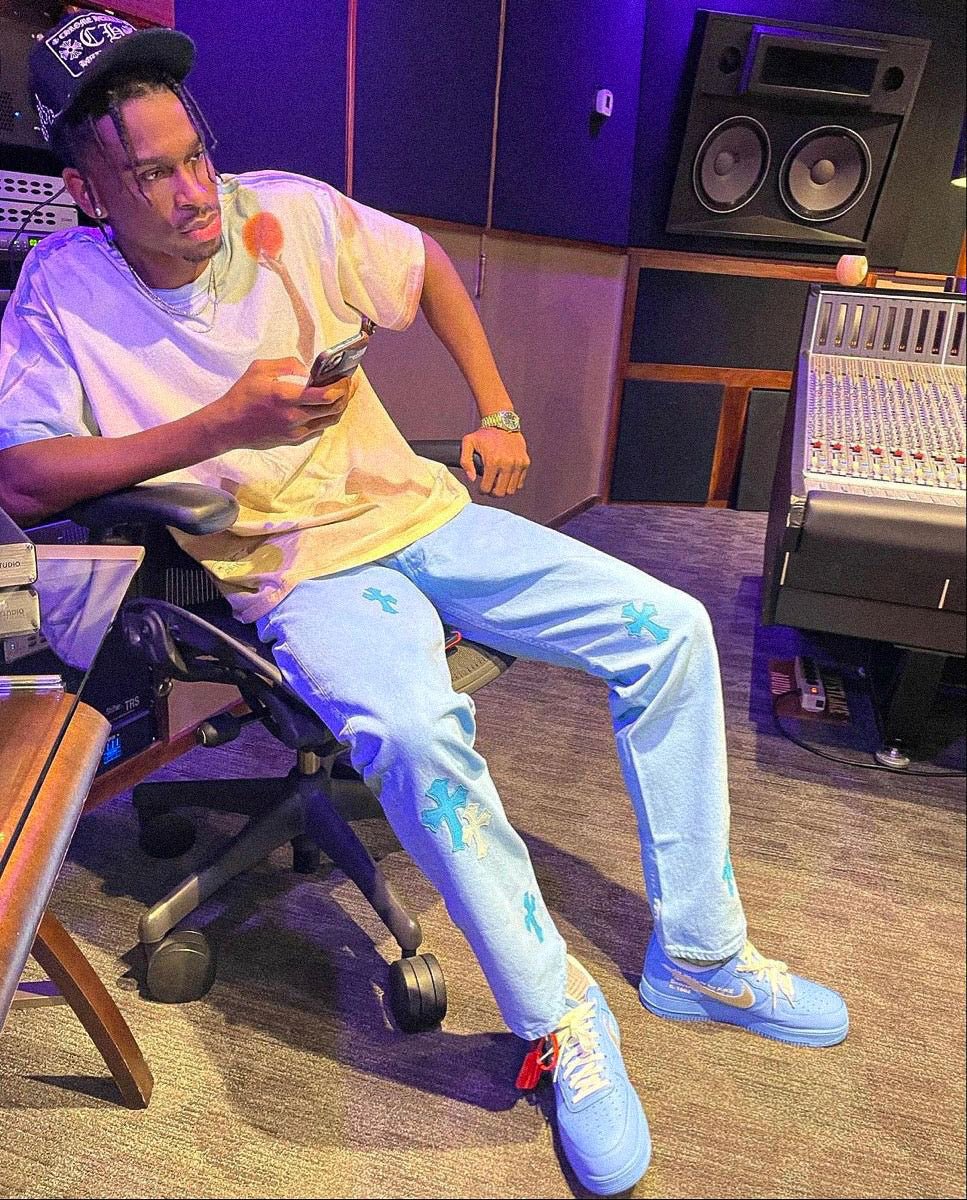 "AF1 x Off" University Blue