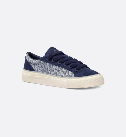 "B33" Spin Sneaker
