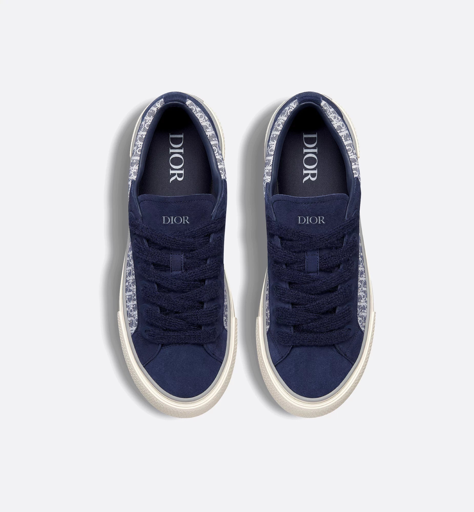 "B33" Spin Sneaker