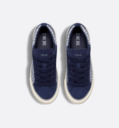 "B33" Spin Sneaker