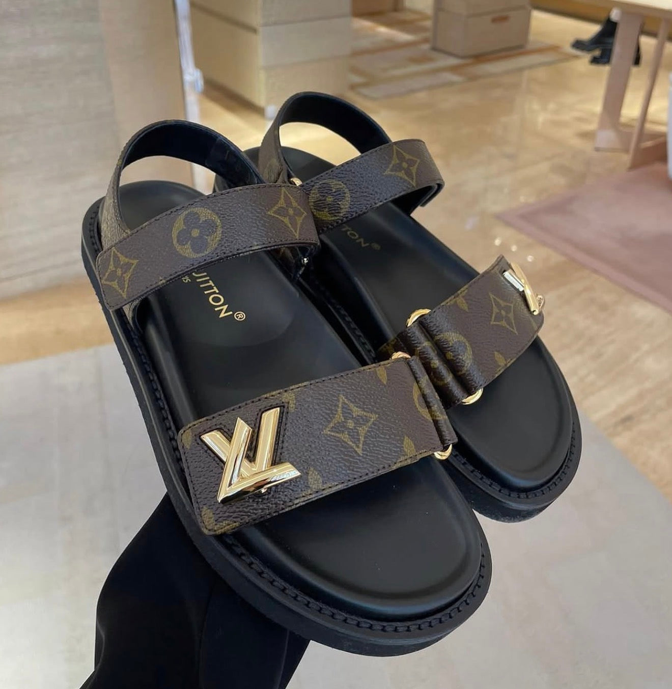 SUNSER COMFORT SANDALS