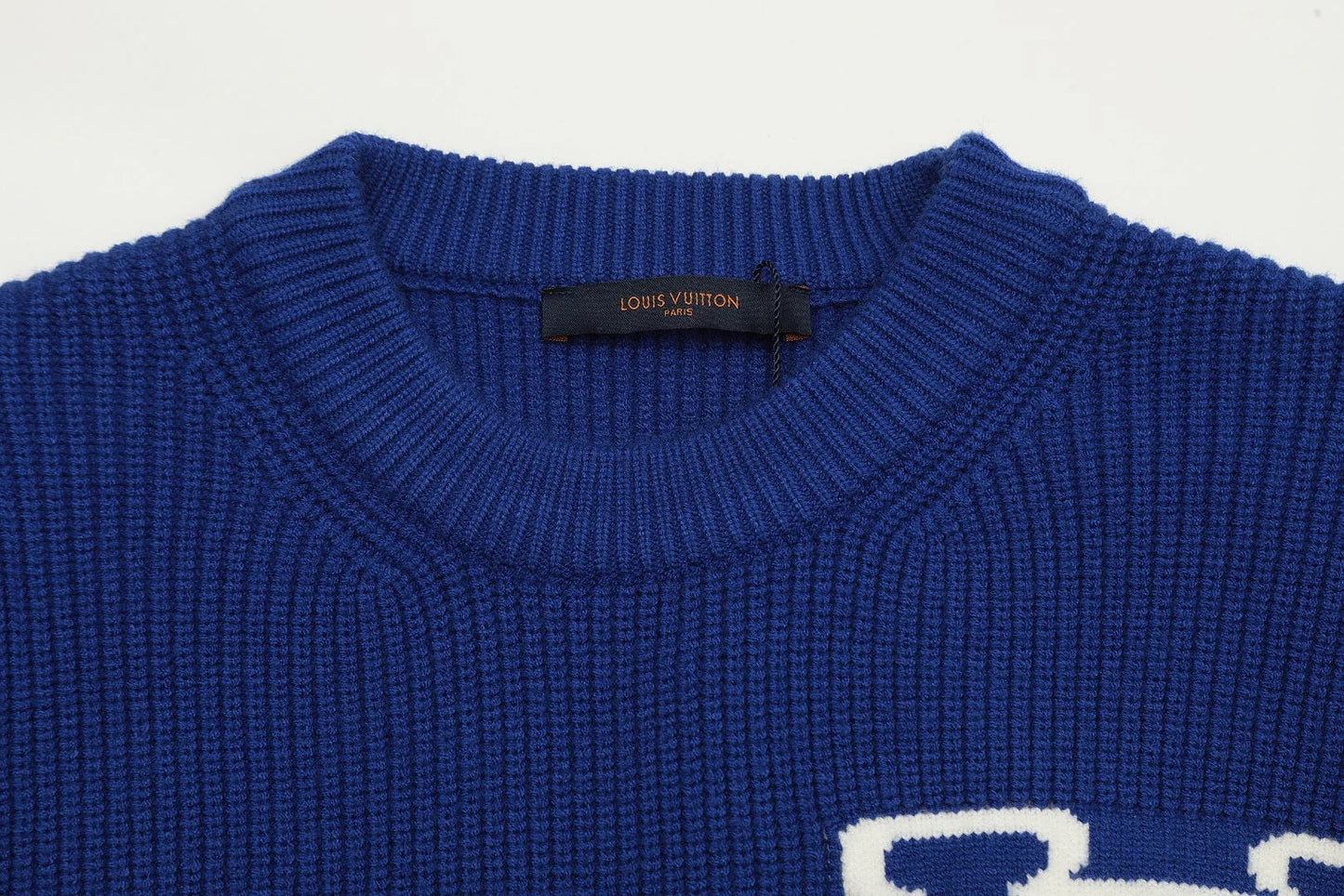 "LV" Designer Strickpulli