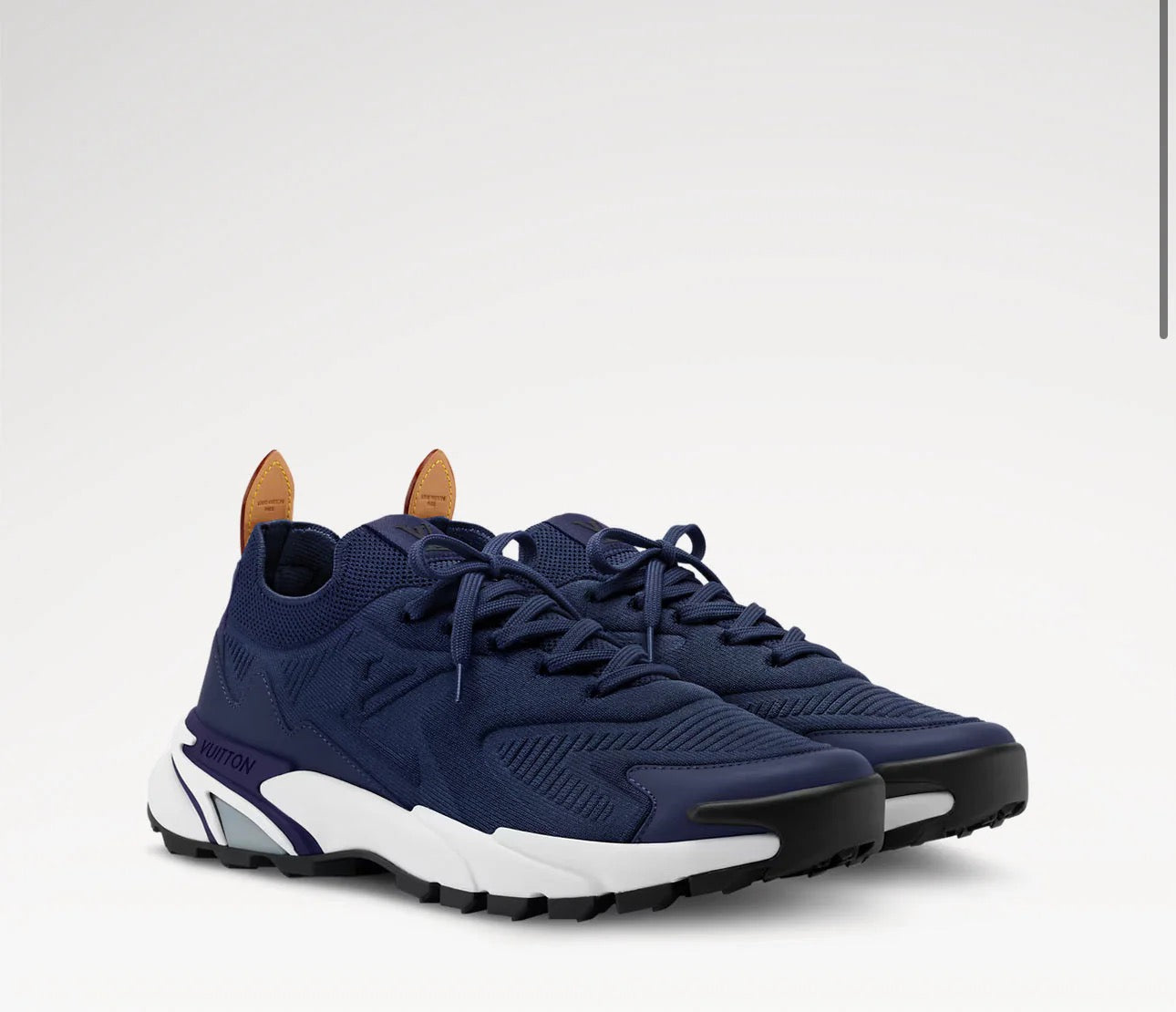 "LV" Runner Sneaker