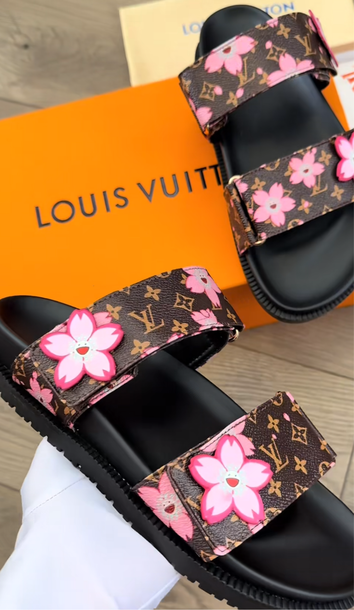 CHERRY BLOSSOM STRAP SANDALS
