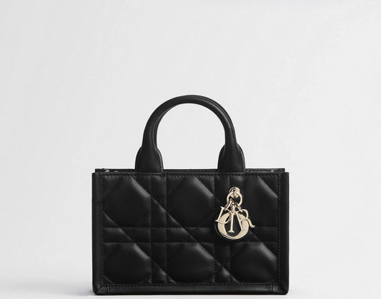 CD Kleine Book Tote schwarz