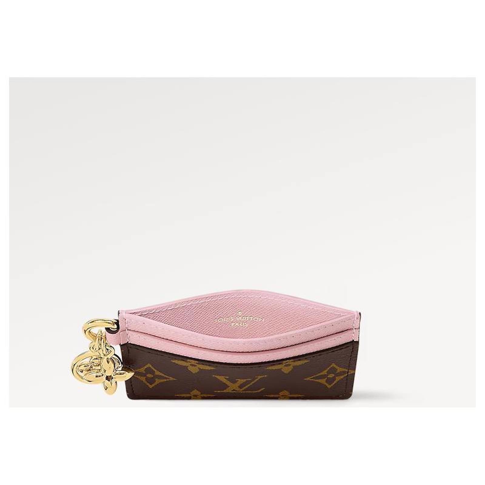 "LV-Cardholder"
