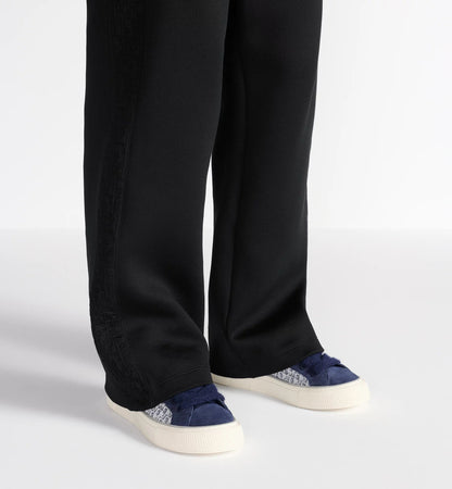 "B33" Spin Sneaker